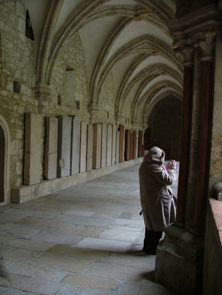 austria-heiligenikreuz_monastry_old_cloister