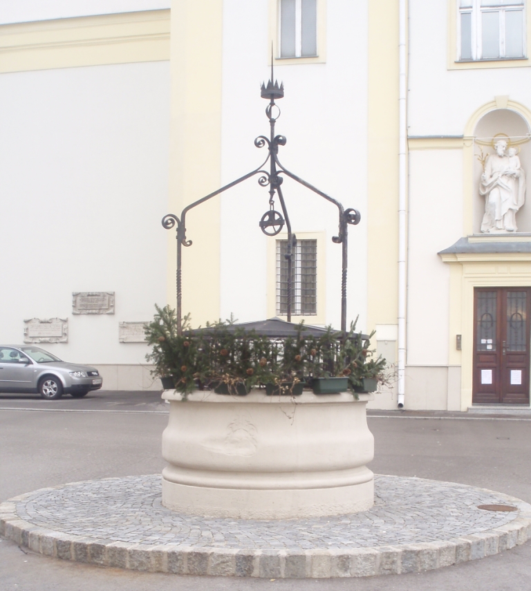 austria-leopoldsberg_well