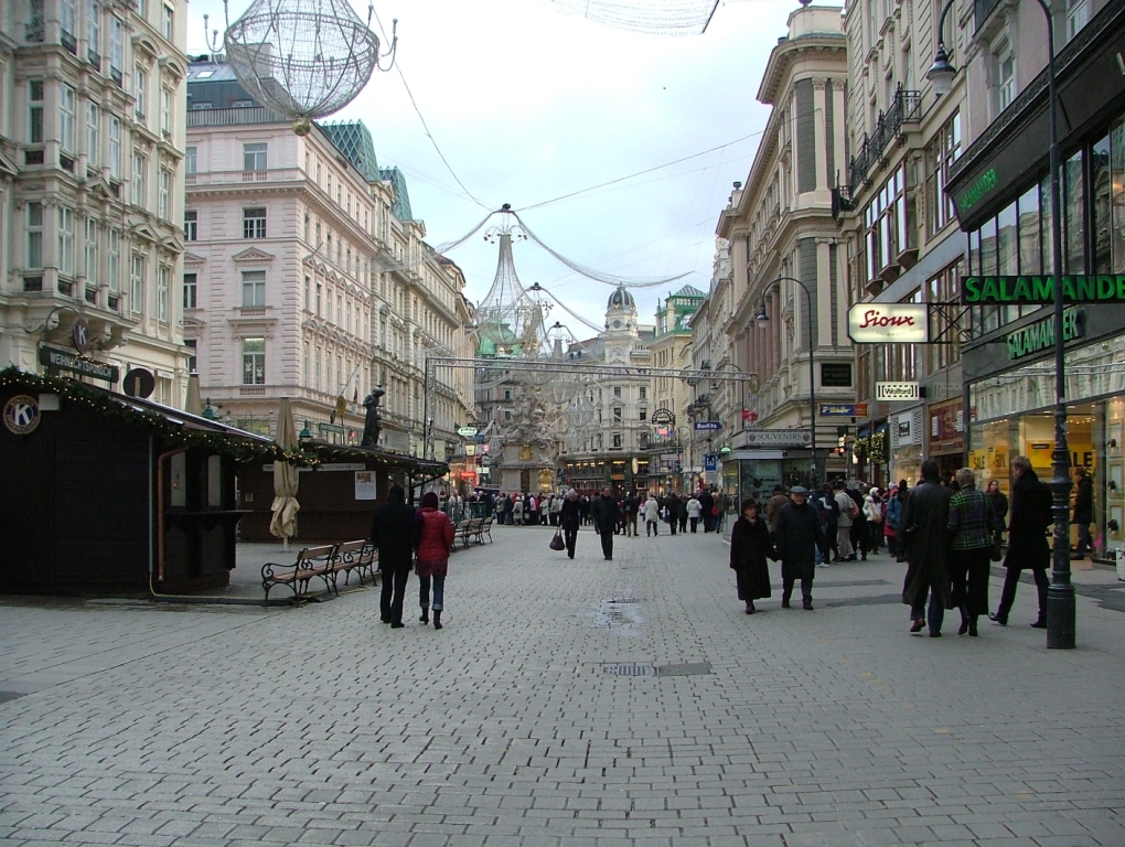 austria-shops_and_lights