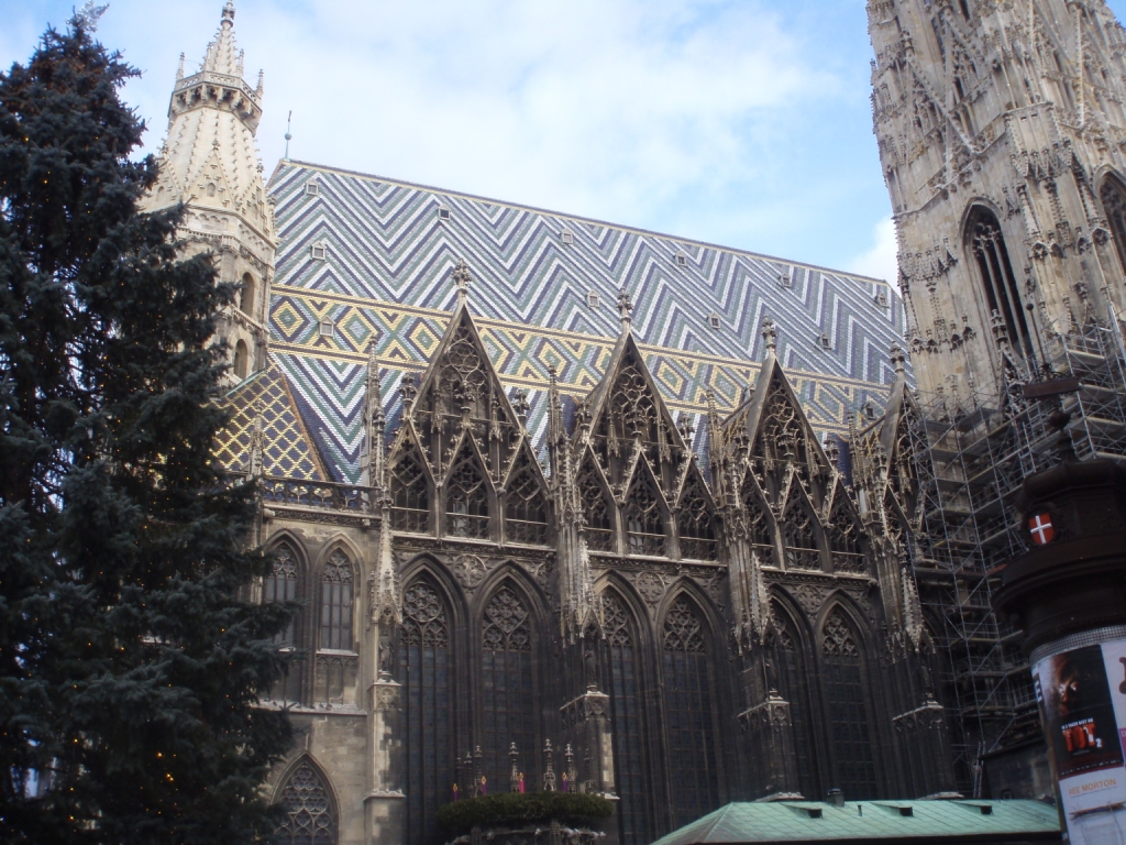 austria-st_stephens_roof