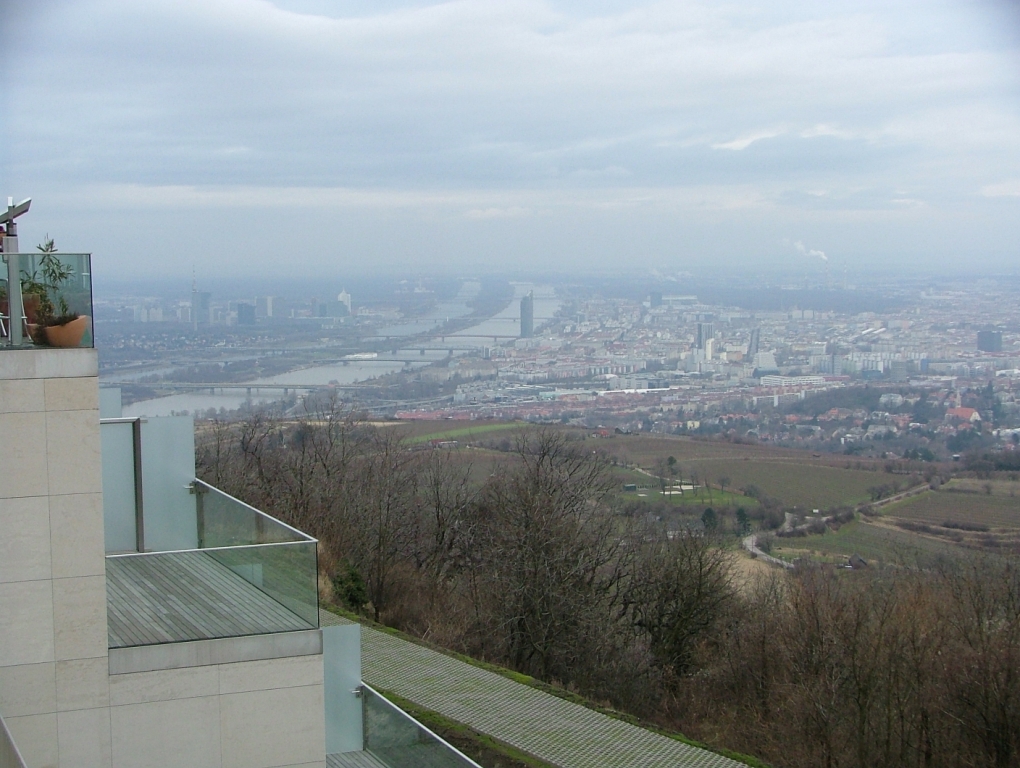 austria-vienna_&_the_danube