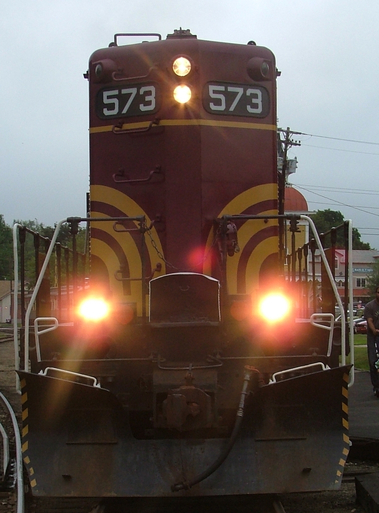 usa_june_2008_conway_rr_loco_lights
