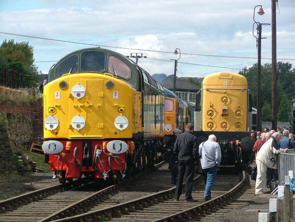 diesel_lineup_barrow_hill_august_2008